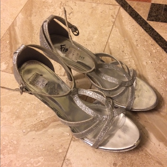 Silver sparkle heels - Picture 2 of 2